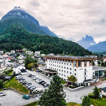 Grand Hotel – by Classic Norway Hotels Åndalsnes Exterior foto